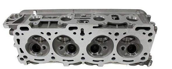 Prezzo buono Veicolo Componenti del motore giapponese Testa del cilindro QD32 Garanzia di 1 anno Per Nissan in linea