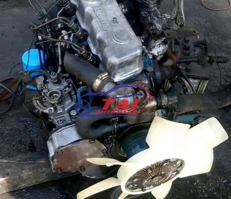 Nissan SD22 SD23 ha usato la buona condizione degli accessori del motore diesel