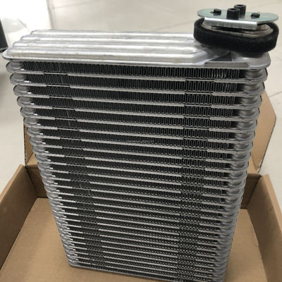 Prezzo buono Evaporatore per autocarri parti di motore Hino S8850-11100 700 garantito in linea
